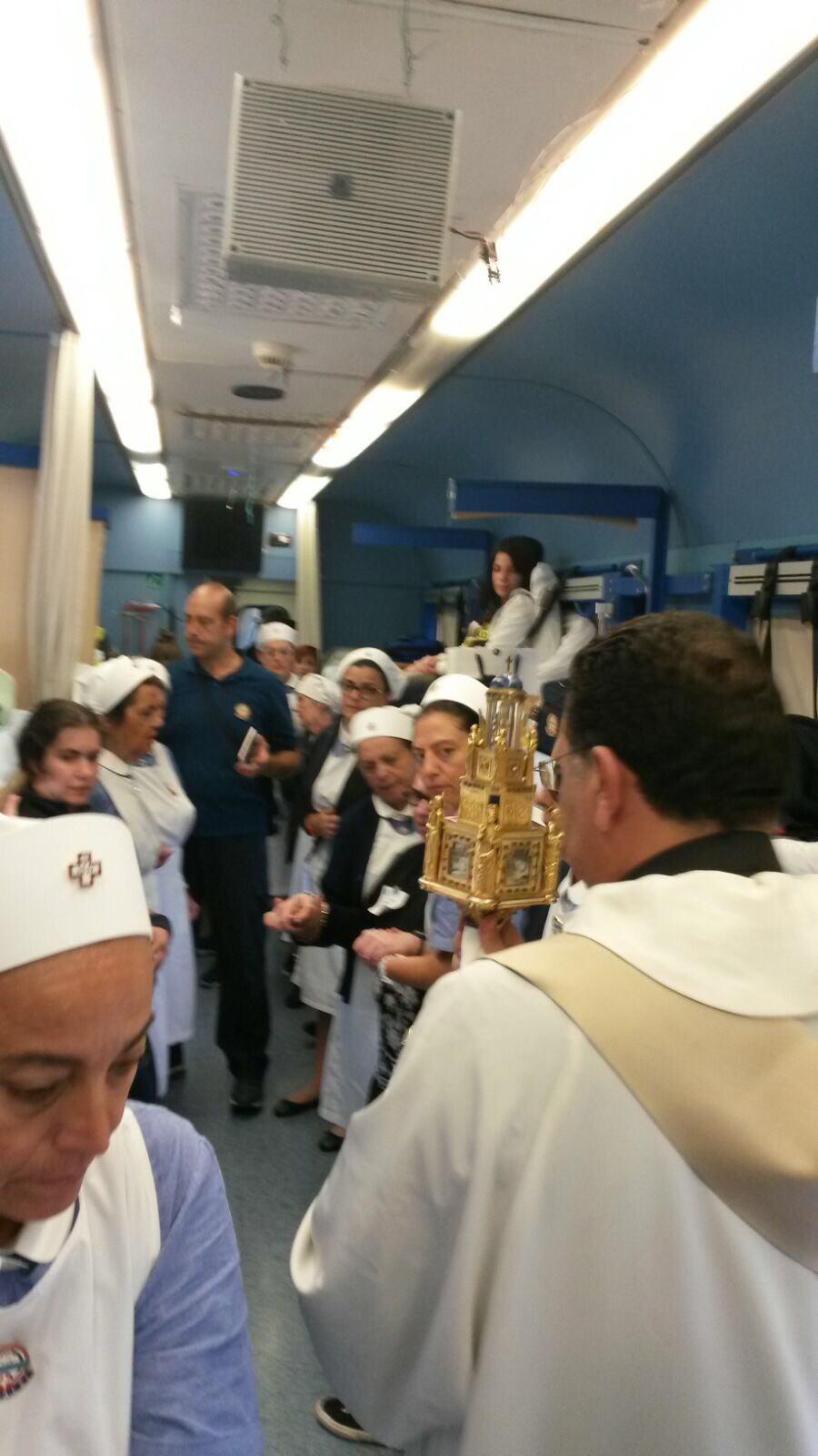 Siracusa. Prosegue il viaggio delle Lacrime della Madonna verso Lourdes