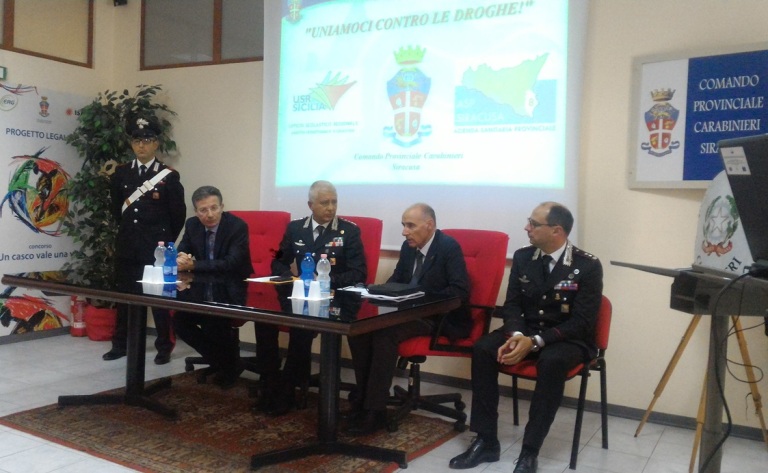 Siracusa, contrasto al consumo di stupefacenti. Carabinieri, Asp e Ufficio scolastico lanciano il progetto “Uniamoci contro le droghe”