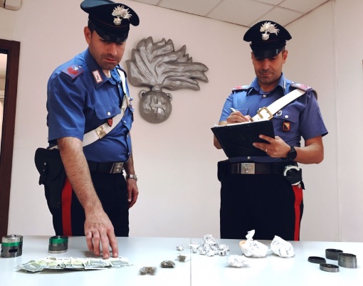 Augusta, in possesso di 50 dosi di marijuana: 19enne arrestato per spaccio