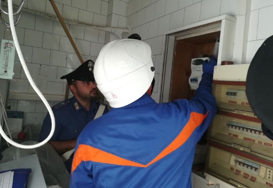 Furto di energia elettrica, due arresti nella provincia di Siracusa