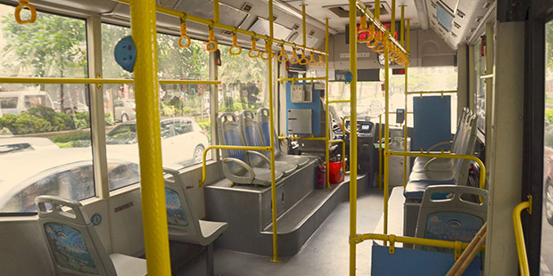 Siracusa. Scoperto sul bus senza biglietto, blocca il mezzo e oppone resistenza alla Polizia: arrestato