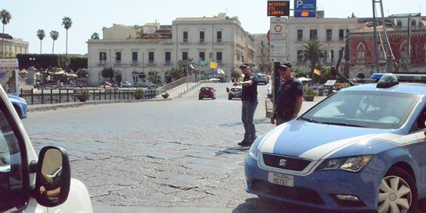 Siracusa, operazione “Ultimo Miglio”: controlli serrati agli automezzi in ingresso al centro storico