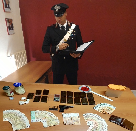 Avola. Deteneva in casa stupefacenti e una pistola: arrestato un 38enne