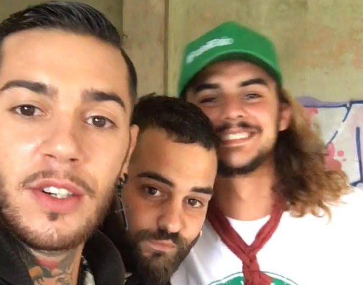 I fratelli Baio da Siracusa fino a Milano per curare trucco e parrucco nel nuovo videoclip di Emis Killa