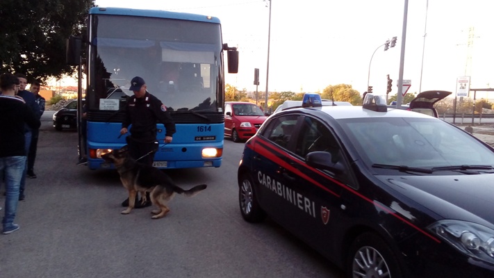 Siracusa. “Uniamoci contro le droghe”: arrestato un pusher, controlli serrati anche negli autobus