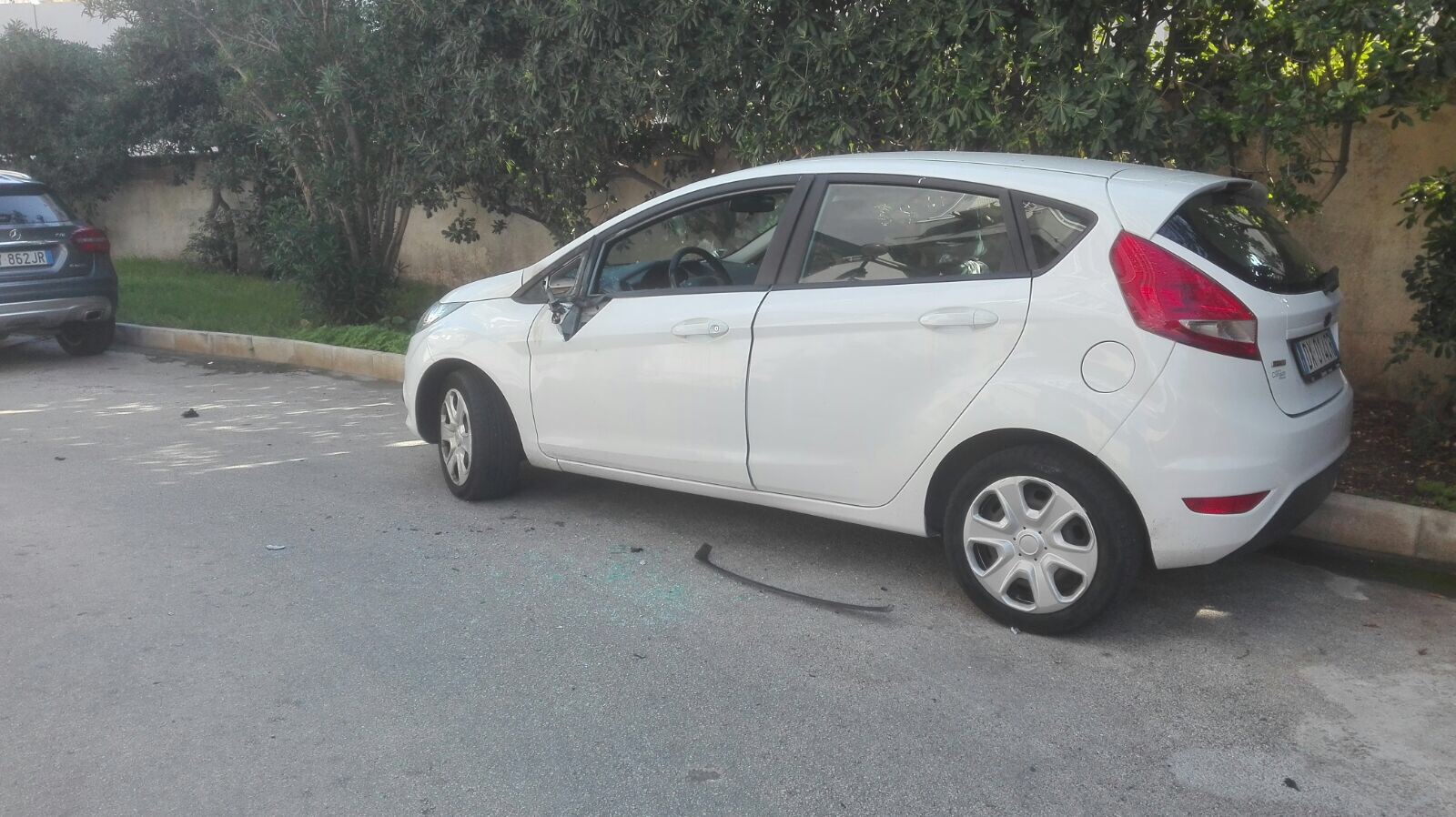 Siracusa. Bomba carta piazzata accanto ad un’autovettura. Nuovo boato nella mattinata