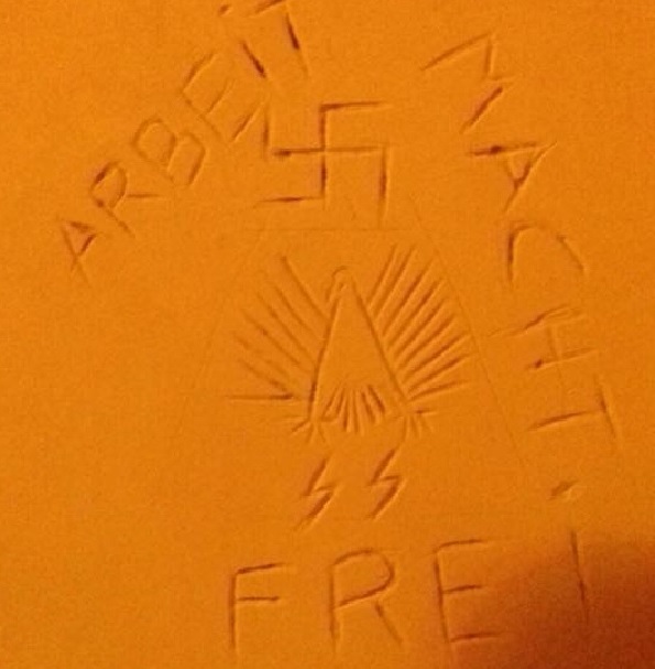 Siracusa, scritte e simboli nazisti nella sede della Circoscrizione Santa Lucia