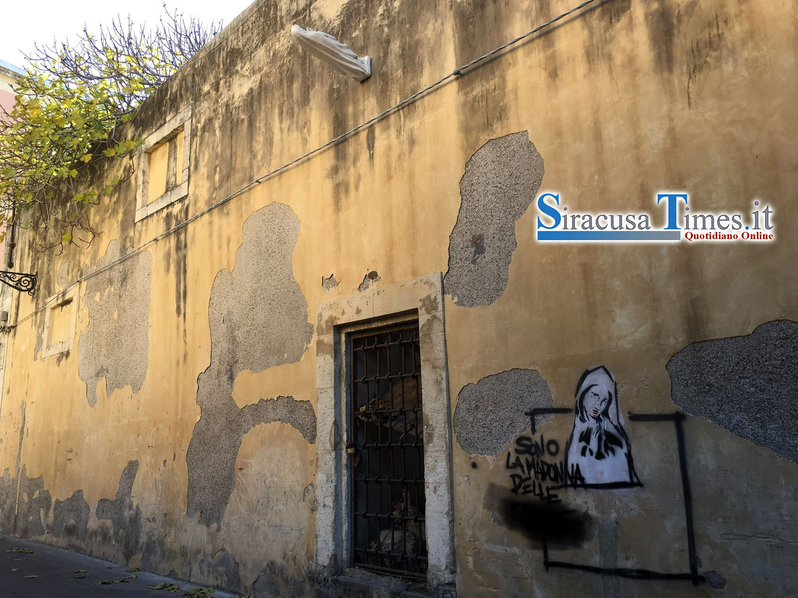 Siracusa. Bestemmie contro la Madonna in via Santa Lucia alla Badia
