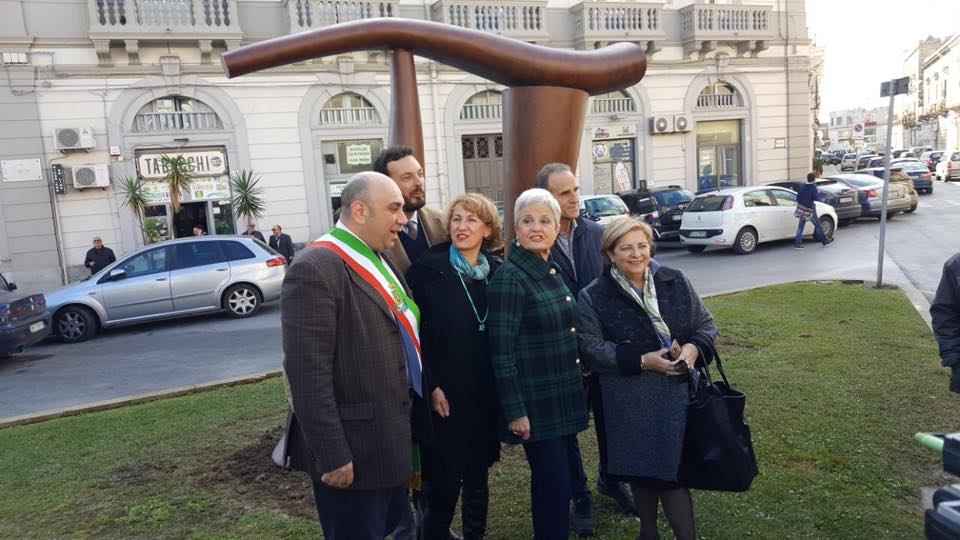 Siracusa. Un Pi Greco “gigante” in largo Calipari: il monumento per omaggiare l’inventore Archimede