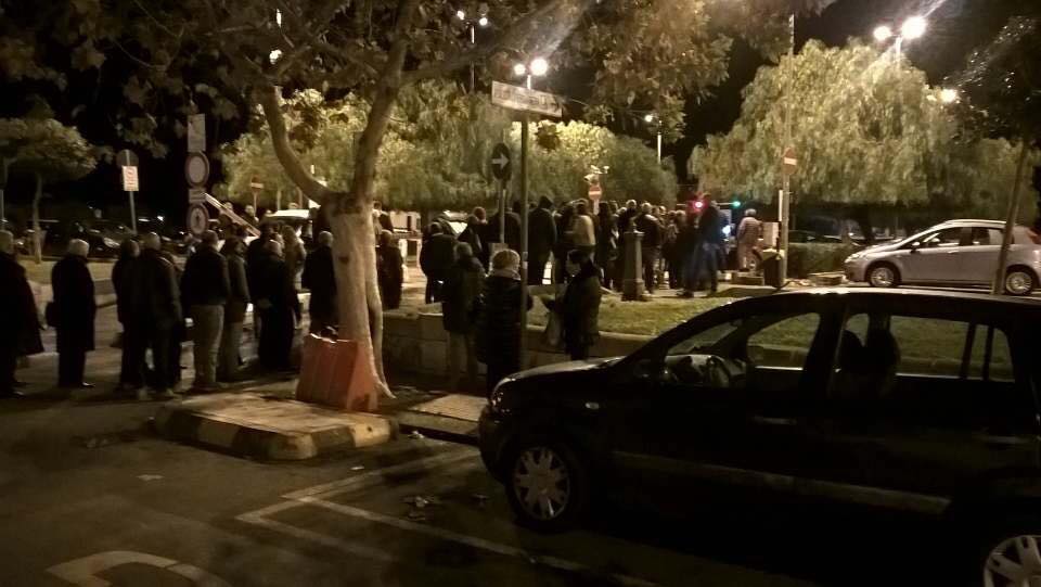 Siracusa, Parcheggio al Molo Sant’Antonio: la fila per pagare è diventata l’abitudine del sabato sera