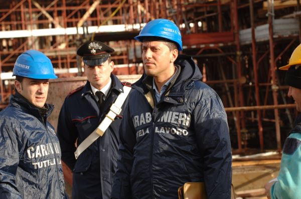 Siracusa, contrasto al lavoro nero: tre attività sospese e sanzioni per 60 mila euro