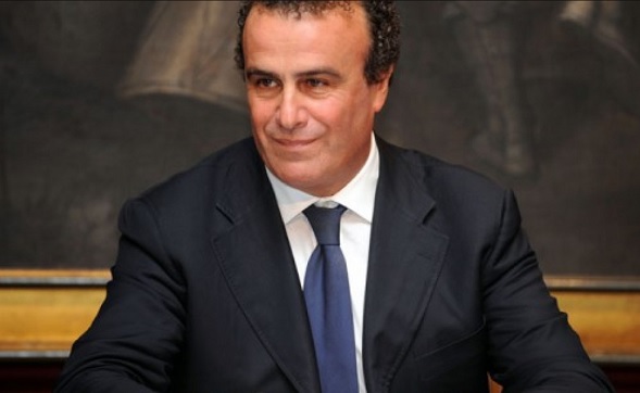 Fabio Granata annuncia la sua candidatura a Sindaco: “farò questa battaglia per la mia Siracusa Bellissima”