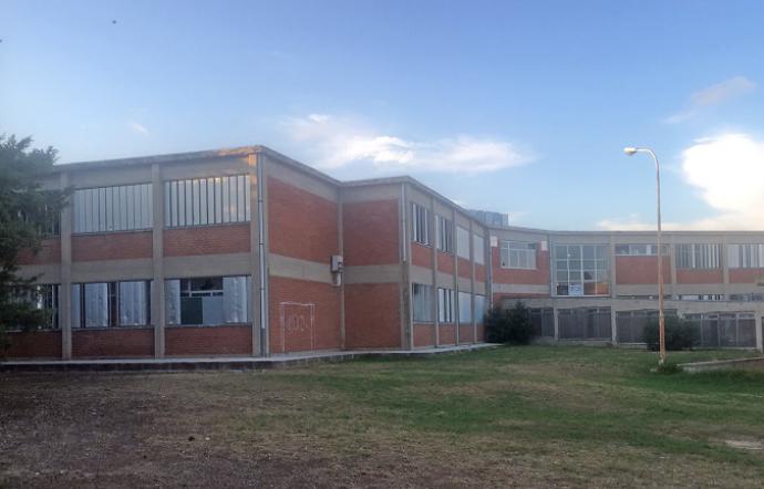 Avola, il prof picchiato dai genitori di un alunno getta la spugna: “abbandono la scuola”