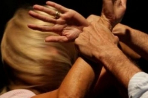 Augusta. Scoppia una lite tra coniugi, alla base un presunto tradimento