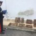 Cassibile. Tenta di rubare 215 chili di piastre in ferro da uno scalo ferroviario merci, ma viene fermato dai carabinieri