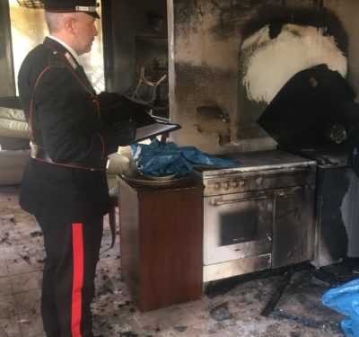 Siracusa. Abitazione in fiamme nel cuore della notte in zona Fanusa