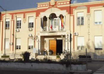 Barcellona, False certificazioni edilizie, arrestati otto tra ex funzionari e amministratori