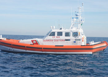 Siracusa, motocisterna richiede soccorso a sud est di Capo Murro di Porco: interviene la Guardia Costiera