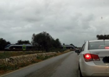 Siracusa. Treno bloccato al passaggio a livello sulla Cassibile – Avola