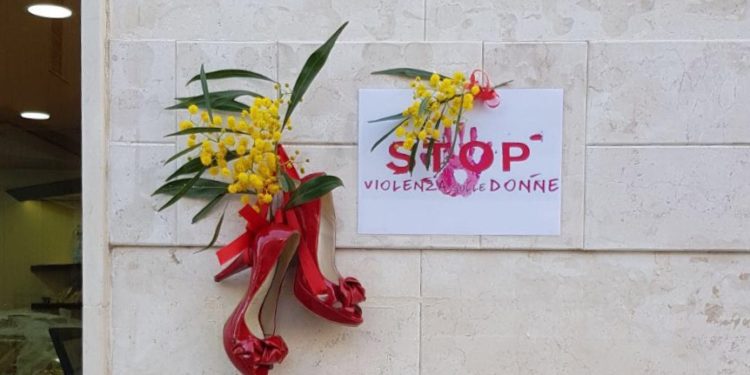 Siracusa. Viale Zecchino contro il FEMMINICIDIO