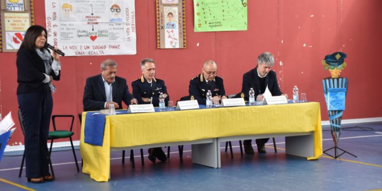 Priolo Gargallo. “Insieme si può…progetto Blue Box”, incontro sul cyberbullismo