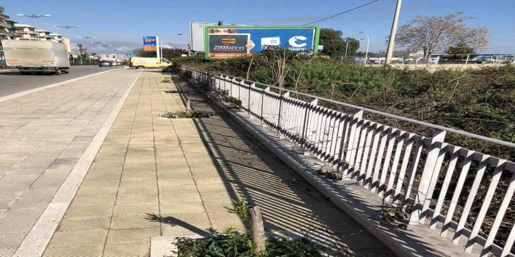 Siracusa, nel degrado i marciapiedi di viale Scala Greca: Sorbello interroga l’amministrazione