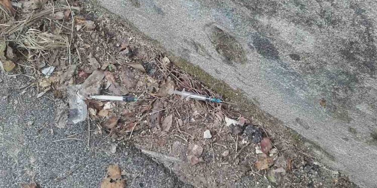 Siracusa. Luigi Cavarra (Akradina) chiede la bonifica della piazzetta di via Regia Corte