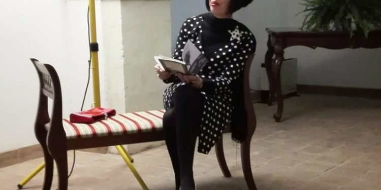 Canicattini Bagni, “Marzo per le Donne”: presentata la racconta di poesie “Le cose sospese” di Assunta Fichera