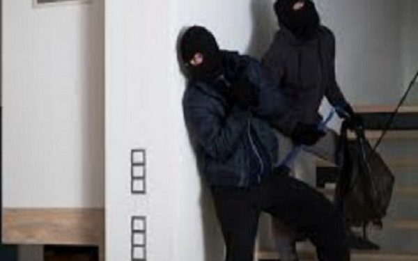 Siracusa. Tentato furto in una villetta di Fontane Bianche, due arresti