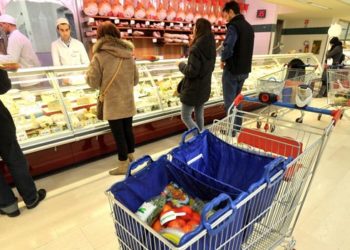 Noto, furto al supermarket in via Toscanini: denunciate madre e figlia