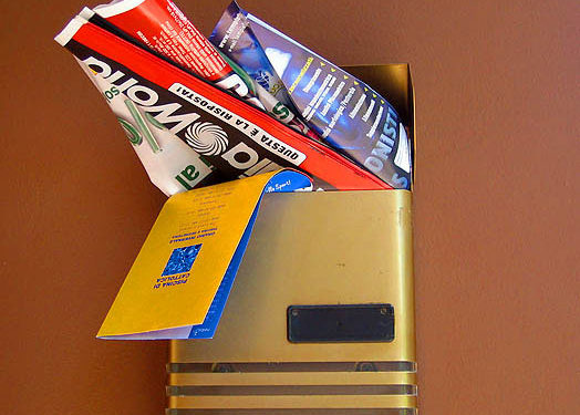 Canicattini Bagni. Volantinaggio selvaggio, emessa ordinanza del Sindaco: multe salate per i trasgressori