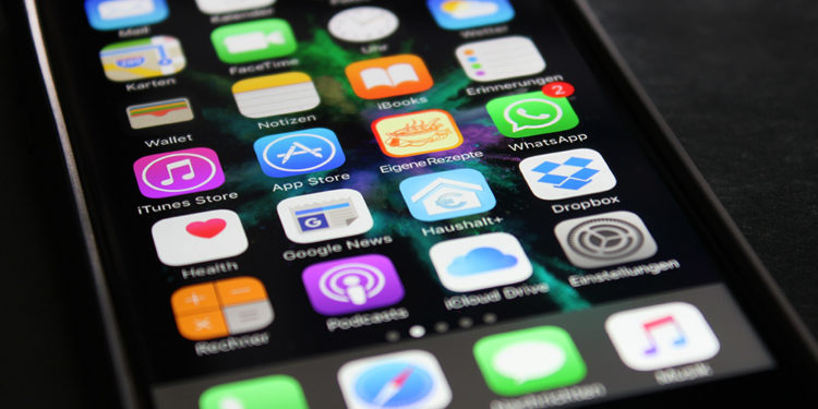 WhatsApp, messaggi inviati per errore: più di un’ora di tempo per eliminarli