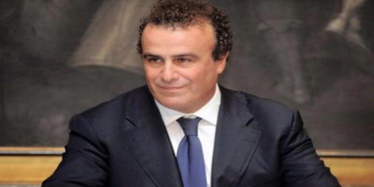 #Siracusaoltre2018, il candidato sindaco Fabio Granata: “no alle alleanze, accanto a me uomini e donne di sinistra e destra”