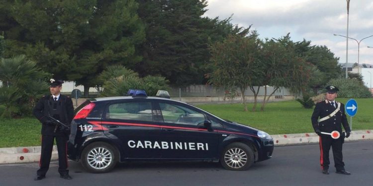 Carlentini, evade dai domiciliari e si aggira per le vie del paese: arrestato un 57enne