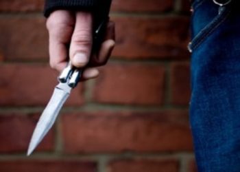 Priolo Gargallo. Si aggirava con fare sospetto, addosso aveva un coltello: denunciato