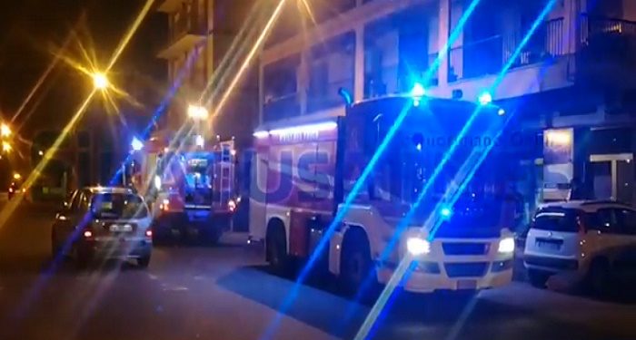 Siracusa, incendio nella notte in una macelleria a Bosco Minniti