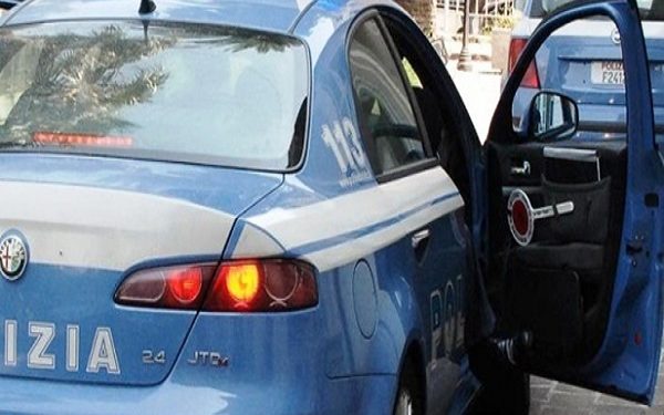 Siracusa, furto d’auto e possesso di arma da taglio: denunciato un 28enne