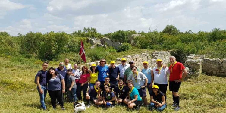 Noto. Festa del volontariato sul monte Alveria: oltre 100 i partecipanti