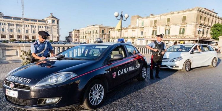 Siracusa, controlli dei Carabinieri: una denuncia e due segnalazioni in Prefettura
