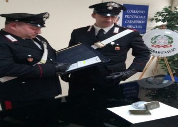 Siracusa, nascondeva hashish e marijuana nel giubbotto: arrestato un 35enne