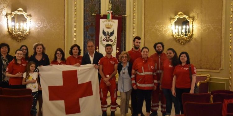 Noto, il sindaco Bonfanti incontra nuovi volontari della Croce Rossa