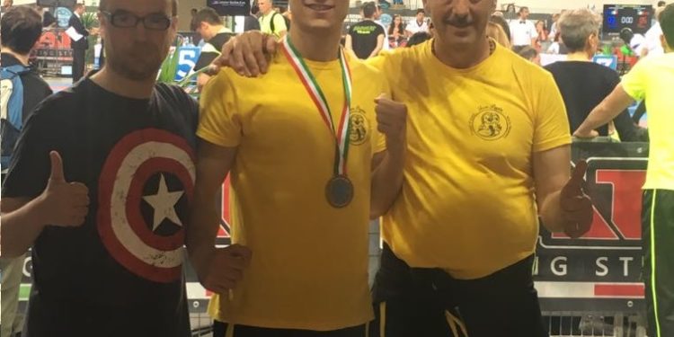 Floridia, Danny Correnti conquista l’argento ai campionati italiani di kick boxing