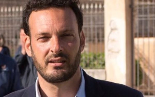 Siracusa, irruzione nell’azienda “Campisi”. Francesco Italia: “Piena solidarietà e vicinanza da parte mia, e delle mie liste, al candidato Moschella”