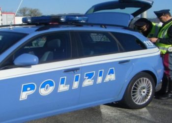 Siracusa, guida senza patente e vìola le misure limitative della libertà: denunciato un 44enne