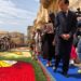 Noto. Infiorata, la città barocca ha accolto l’ambasciatore cinese in Italia Li Ruiyu