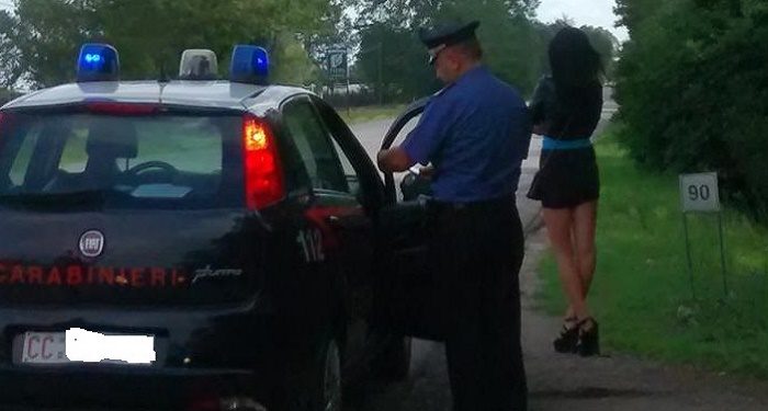 Carlentini, prostituzione al Bivio Iazzotto in pieno giorno