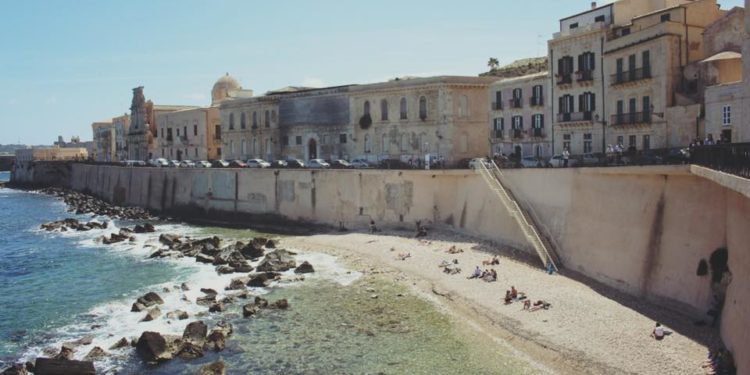 Siracusa. Cala Rossa resta libera, rigettato il ricorso al Tar