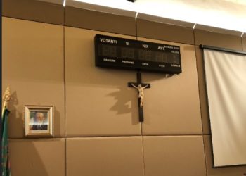 Siracusa, il crocifisso torna nell’aula del consiglio comunale