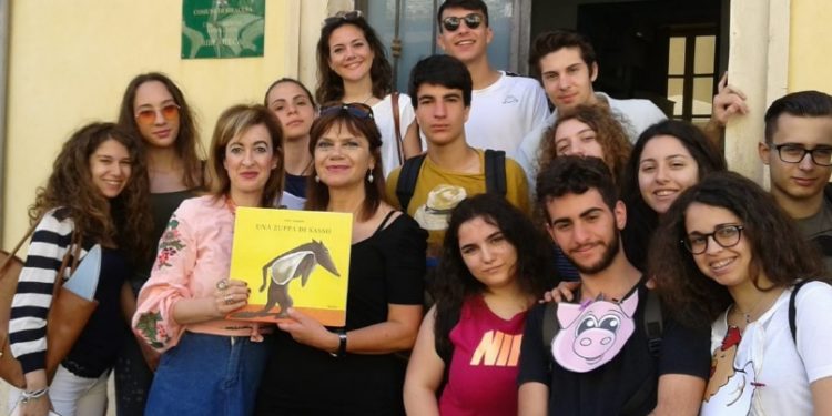 Siracusa, alternanza scuola-lavoro: la biblioteca Santa Lucia diventa uno spazio di crescita e formazione per gli studenti del liceo “Corbino”