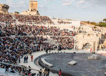 Siracusa, Inda e Unhcr per la Giornata mondiale del rifugiato: al Teatro Greco momento di riflessione con Pannoffino